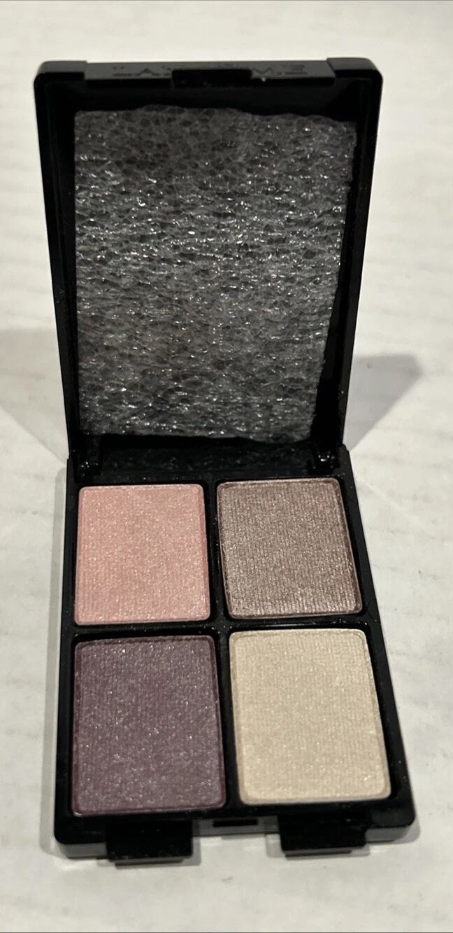 LANCOME Maquiriche Eye Shadow in CREME LUSTRE / PETALE / platinum / plumage